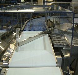Belt conveyor transfer